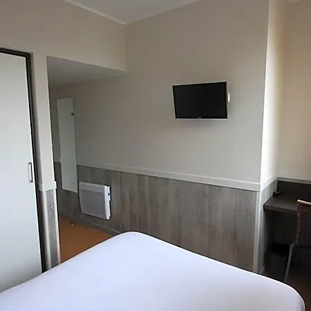 Hotel De La Rade 2*