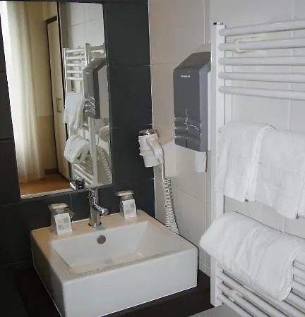 De La Rade Hotel