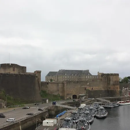 Hotel De La Rade 2*