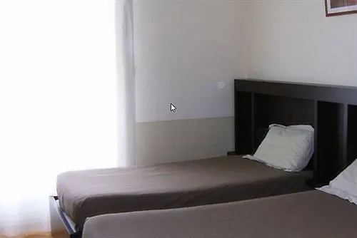 De La Rade 2* 브레스트