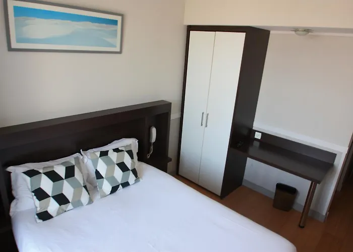 Otel De La Rade Brest